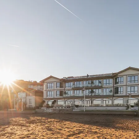 Hiru Uhinak Otel 4*