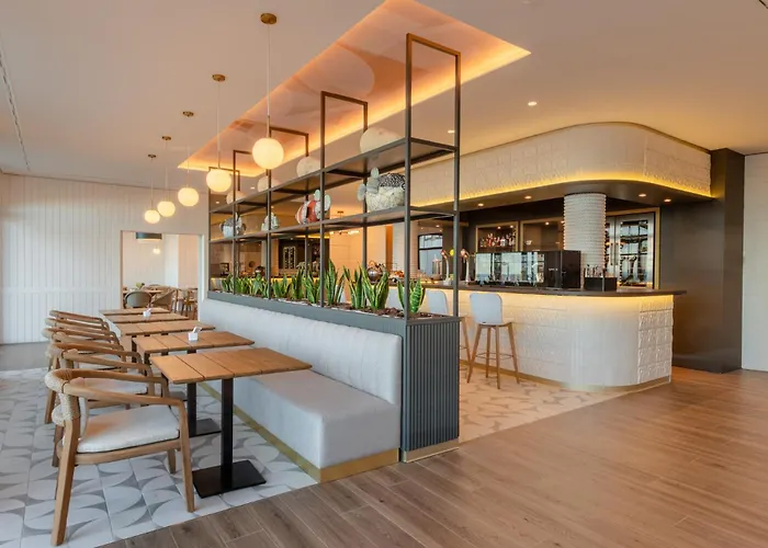 酒店 Hiru Uhinak 德巴